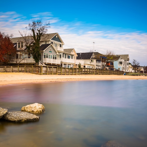 Houses along the north beach of Chesapeake Bay in Maryland.