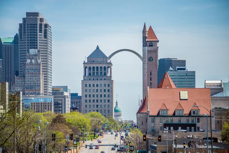 RHB Assets From IGX: A panoramic view of Saint Louis, Missouri's downtown skyline at daylight.