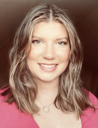 Maggie McCombs headshot.