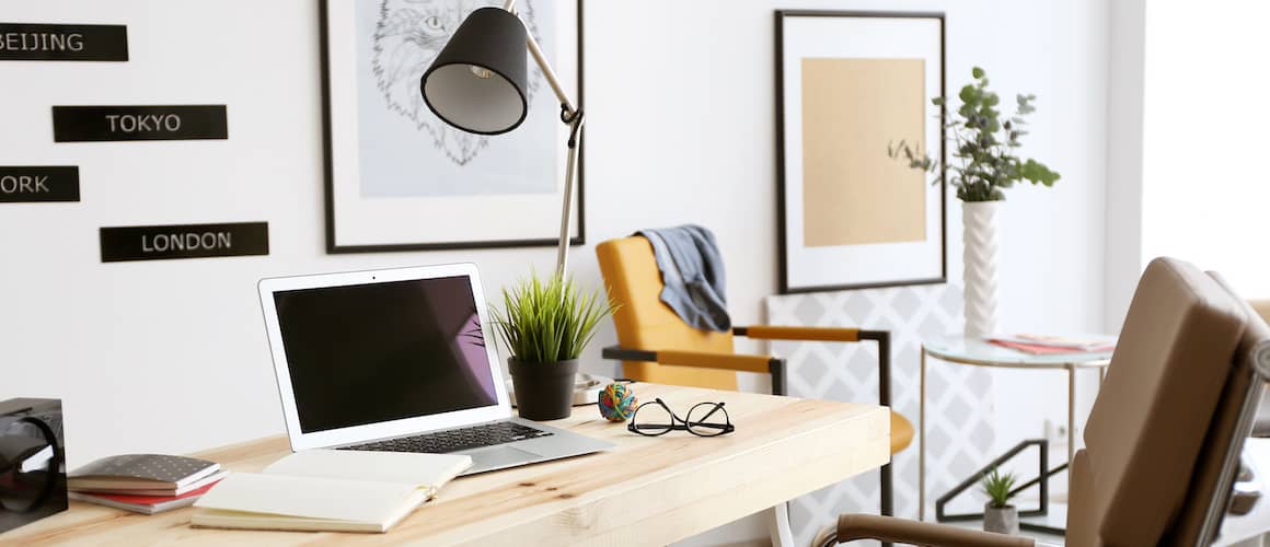 Charlotte Plans a Trip » The best home office setup and digital