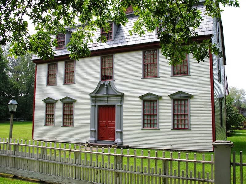 RHB Assets From IGX: Colonial house with multi-paned windows