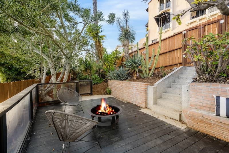 Modern Hollywood Hills home patio in Los Angeles