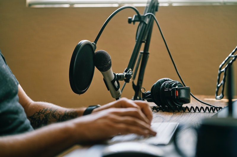 Image of home studio equipment.