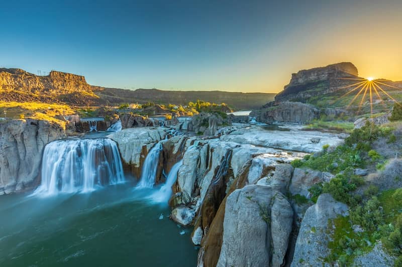 Shoshone Falls in Idaho at sunset.