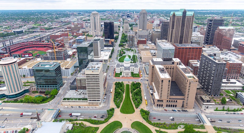 Saint Louis, Missouri skyline.