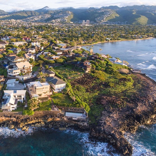 Hawaiian neighborhood on the coast.