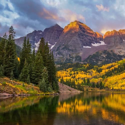 Fall foliage in Maroon Bells, Colorado.