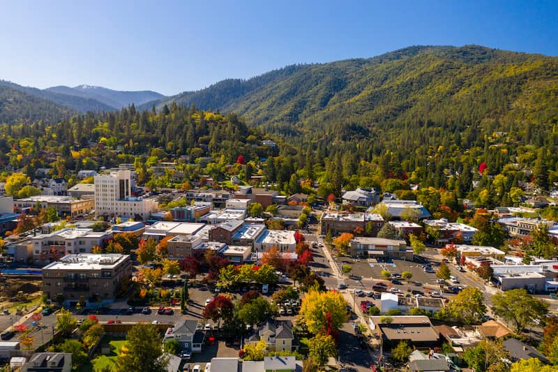 RHB Assets From IGX: Picturesque Ashland, Oregon, with a river and mountains