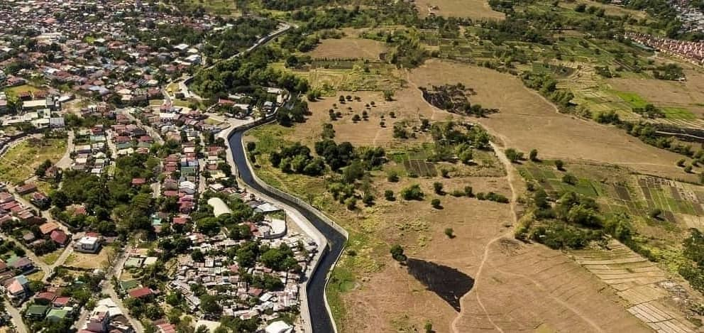 A large section of undeveloped land, potentially discussing land investments or development opportunities.