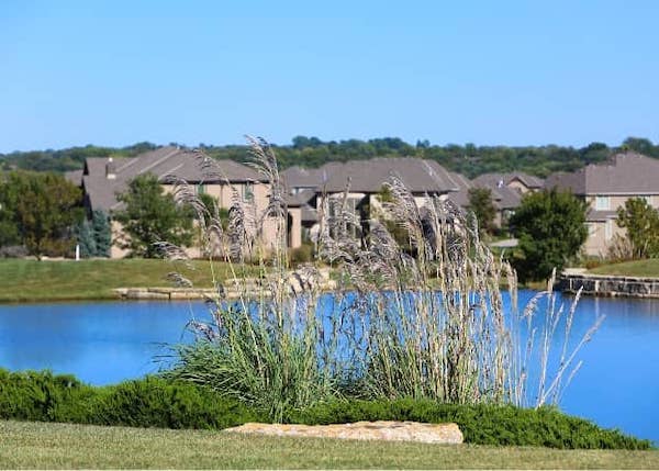 RHB Assets From IGX: Large homes in Overland Park Kansas